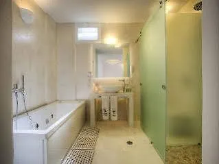 Minois And 5* Parikia (Paros)