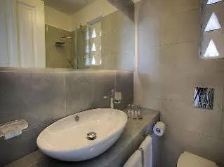 Minois And 5* Parikia (Paros)