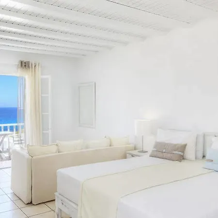 Minois And 5* Parikia (Paros)