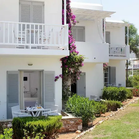 Minois And 5* Parikia (Paros)