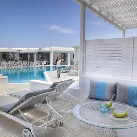 Minois And 5* Parikia (Paros)
