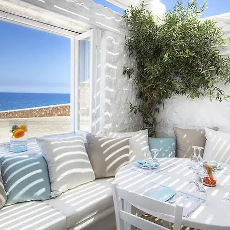 Minois And 5* Parikia (Paros)