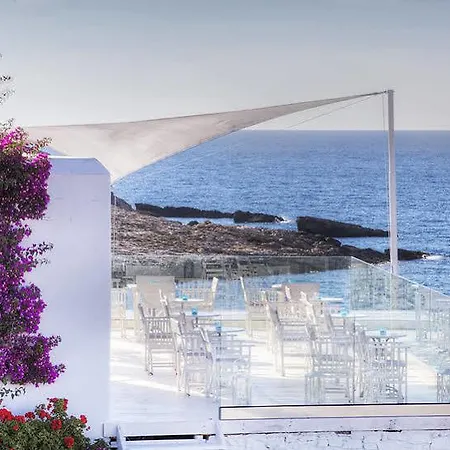 Minois And 5* Parikia (Paros)