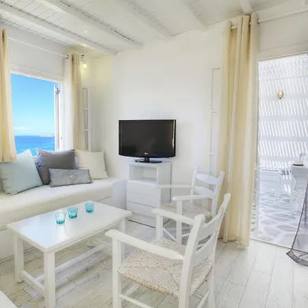 Minois And 5* Parikia (Paros)