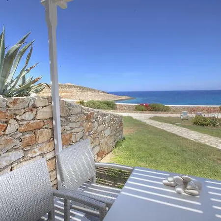 Minois And 5* Parikia (Paros)